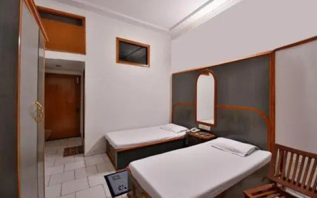 Hotel Sahil Palace