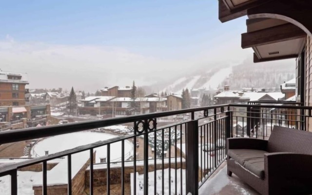 4 Bedroom + Den Luxury Residence at Solaris Residences