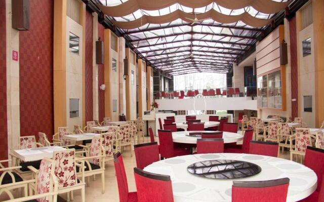 Townhouse Oak Cihampelas Near Ciwalk Formerly Promenade Hotel