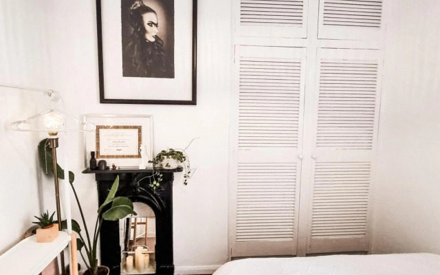 Stylish Room in 1880s Guinness Worker House