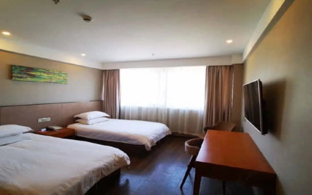 莫泰168(南通长江路店)