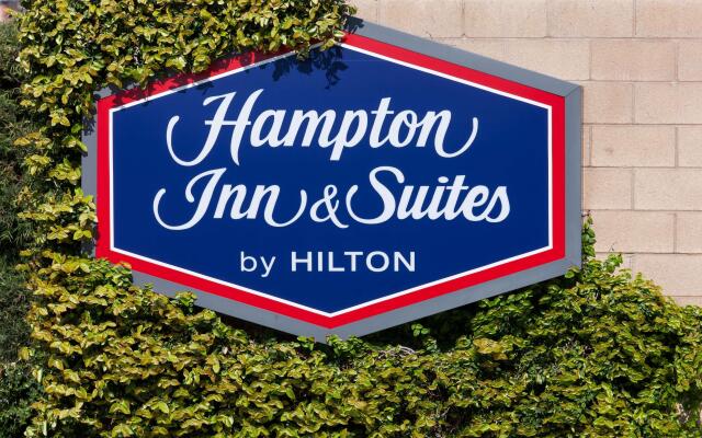 Hampton Inn & Suites Tulare