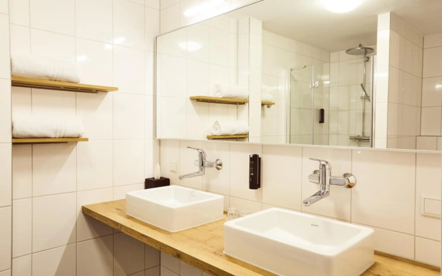 Good Hotel London
