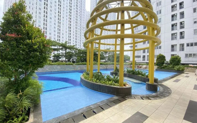 Best Modern 2Br At Bassura City Apartment