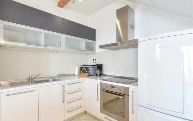 Stunning Home in Podstrana With Wifi and 3 Bedrooms