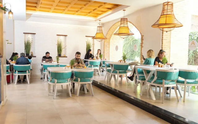 Arushi Boutique Hotel