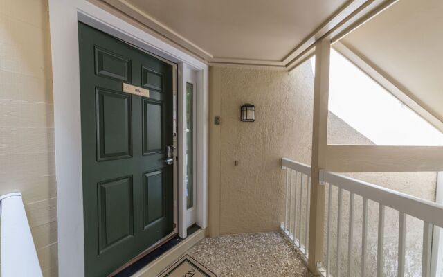 Barrington Park 706 by Vtrips