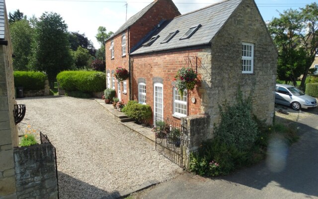 Lovely Quiet Cottage in Kemerton!