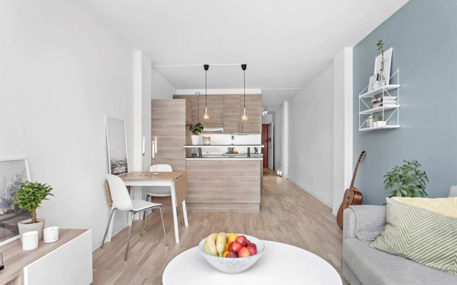 Stayplus Studio W/Balcony- Hip Area