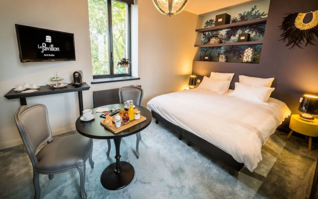 Le Pavillon Du Golf D'Arras