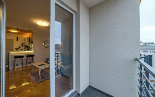 Modern Studio in Central Pirot