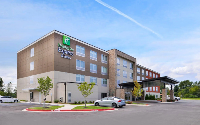 Holiday Inn Express & Suites Siloam Springs by IHG