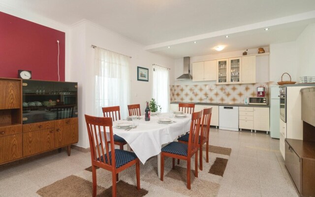 Amazing Home in Kastel Kambelovac With Wifi and 3 Bedrooms