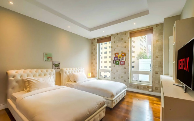 LUX - The Exclusive DIFC residence