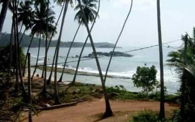 Vista Rooms Near Mirissa Beach 5
