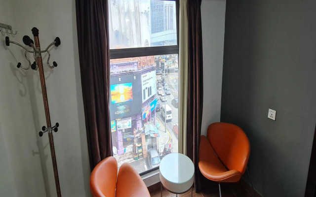 Hotel O Crossroads Hotel
