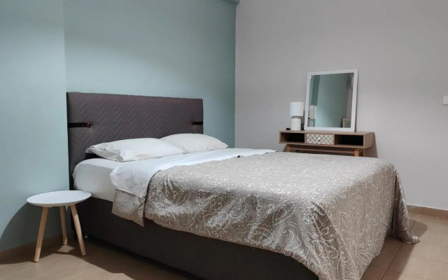 Rock & Roll 1 - Modern apartment in Trikala
