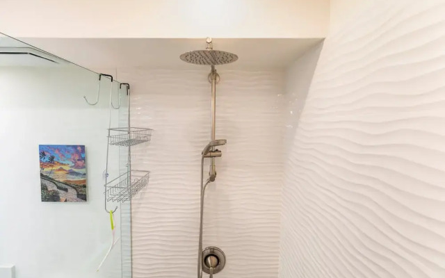 Kuau Plaza Paia Condo with Parking
