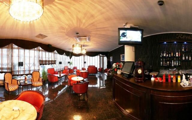 Premier Hotel