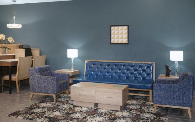 Holiday Inn Express Hotel & Suites Dayton West - Brookville, an IHG Hotel