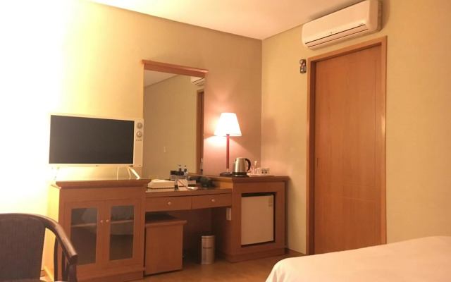 Daedong Hotel