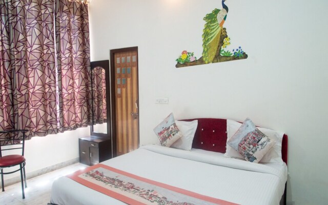 Oyo 11743 Hotel Shree Krishna
