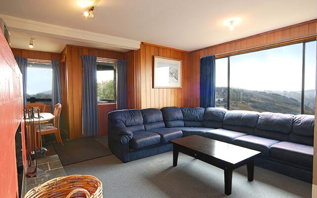 Hotham 1750 11