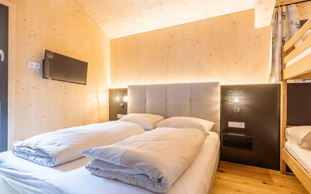 Appealing Chalet With Balcony