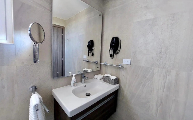 Unique Pool & Golf view retreat 1BR at Cana Pearl