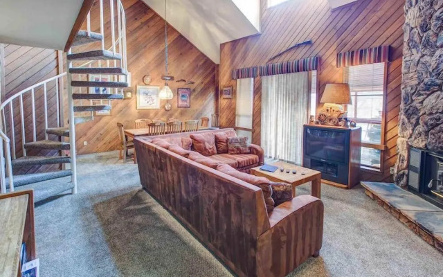 Aspen Creek 204 - Three Bedroom Condo