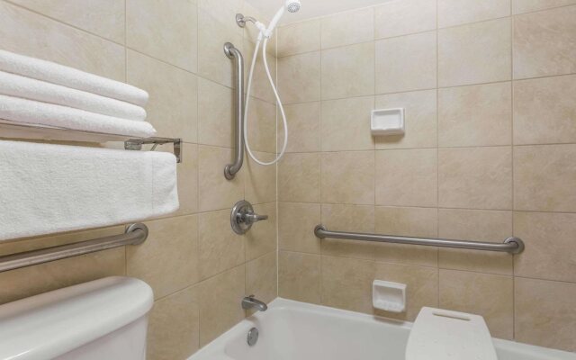 Ramada by Wyndham Perry Near Fairgrounds