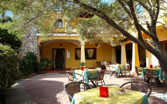 Hotel Lu Pitrali