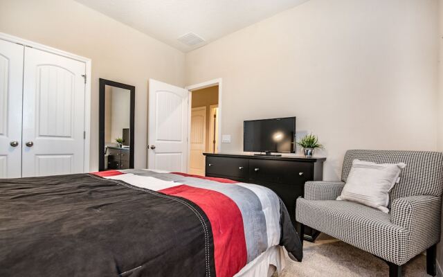 Pool Home, 11 mi to Disney! Free Water Park