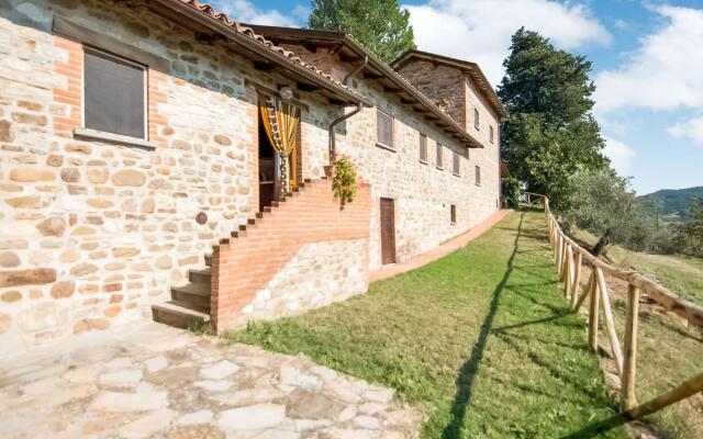Belvilla by OYO Farmhouse With Garden