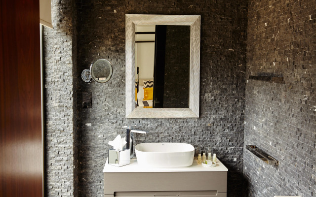 Hotel Indigo London Tower Hill by IHG