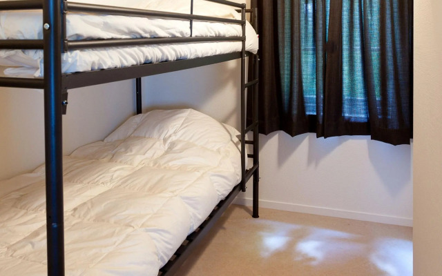 Cozy Chalet With Palet Stove