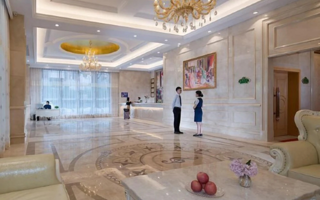 Vienna Hotel (Yizhou Sankeshu) – Lobby – Hechi