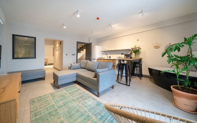 Reddoors Suites Sea View