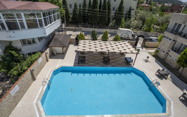 Ayapam Hotel