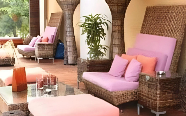 Dias Hotel & Spa