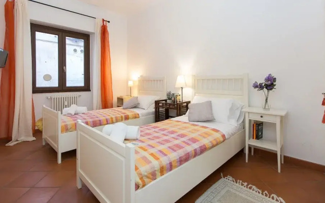 Rental in Rome San Trifone