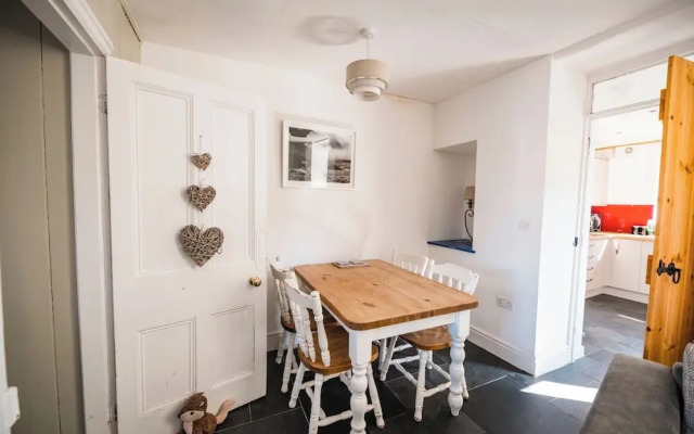 Park Square Retreat in Blaenau