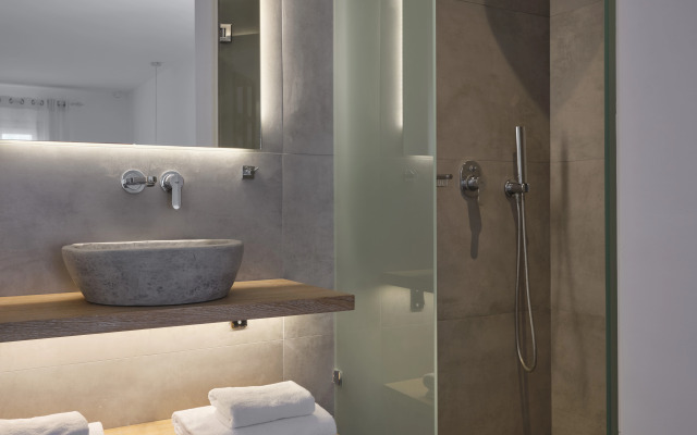 Myconian Sunrise Relais & Chateaux Hotel