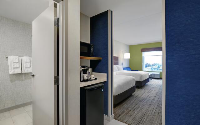 Holiday Inn Express & Suites Collingwood, an IHG Hotel