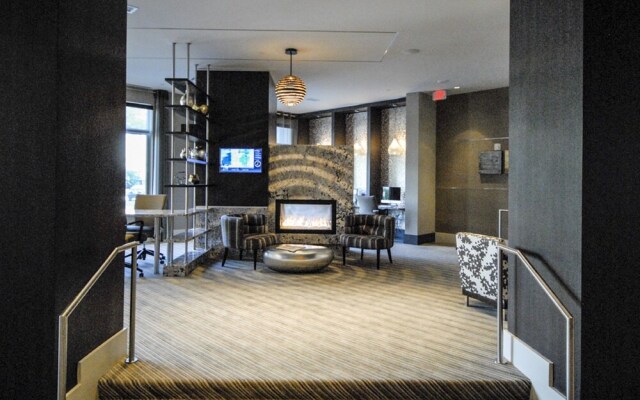 Global Luxury Suites at Hidden Creek