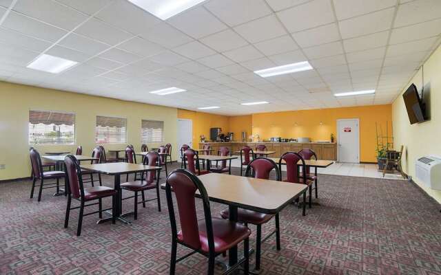 Americas Best Value Inn Tulsa at I-44