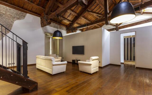 Suite 96 - Smart Holiday