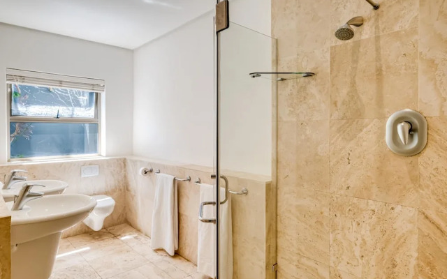 Ocean View Camps Bay 5bed Villa w Pool Valtameri
