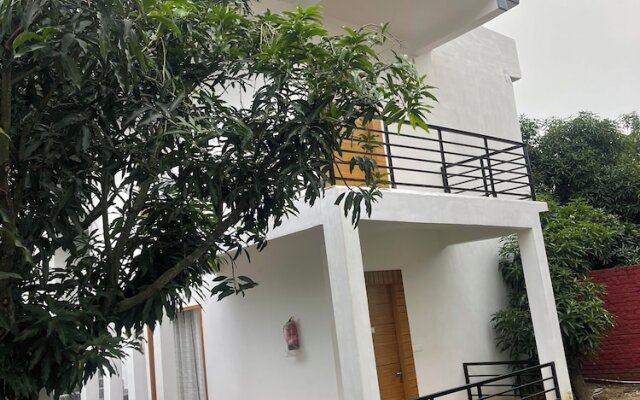 The White Oak Corbett Spa & Resort