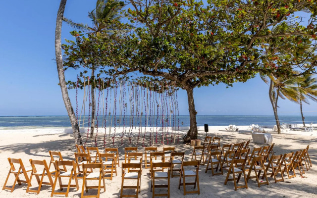 Sun N Sand Beach Resort